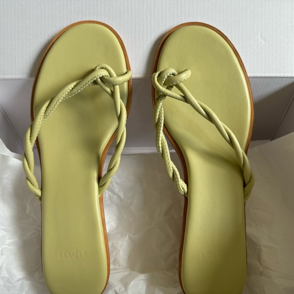 LÉMÉLS Green Sandals, Size US 7.5 - Picture 3 of 8